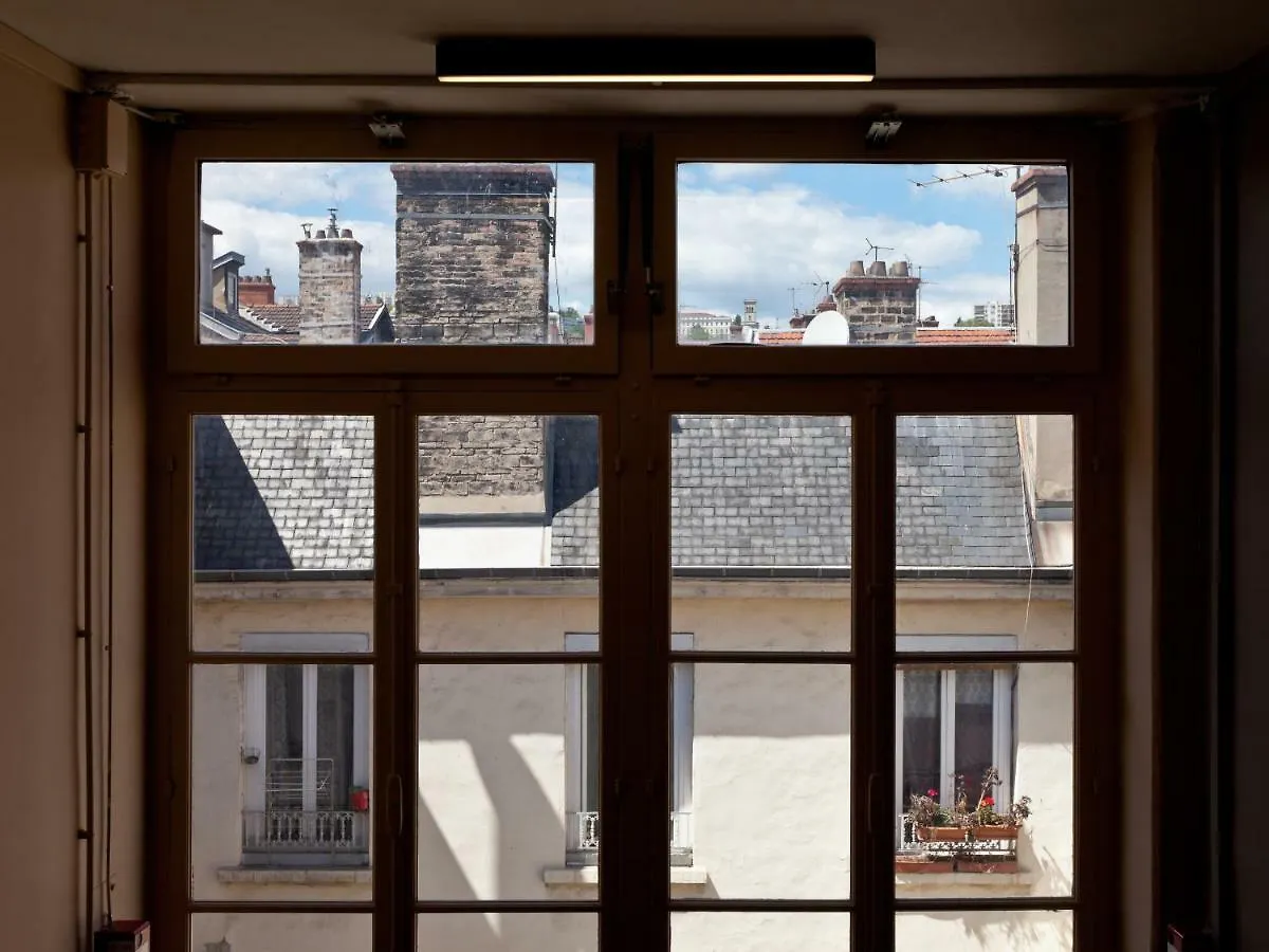 Hotel Des Remparts Perrache Lyon