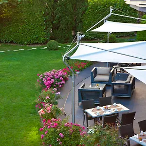 4* Aparthotel Warwick Reine Astrid -