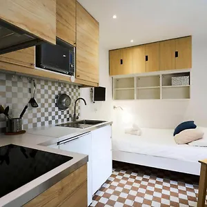 Appartement Functional Studio For Short