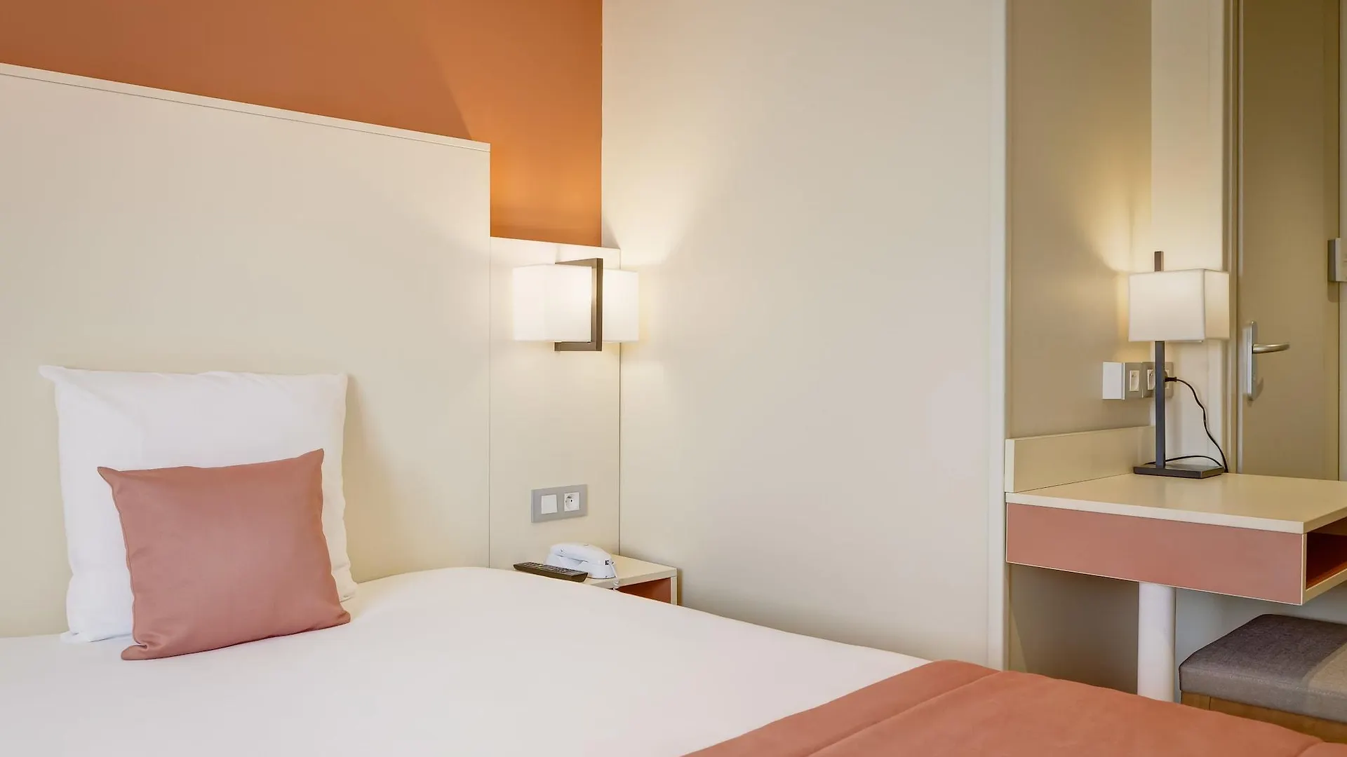 Hotel Des Remparts Perrache Lyon