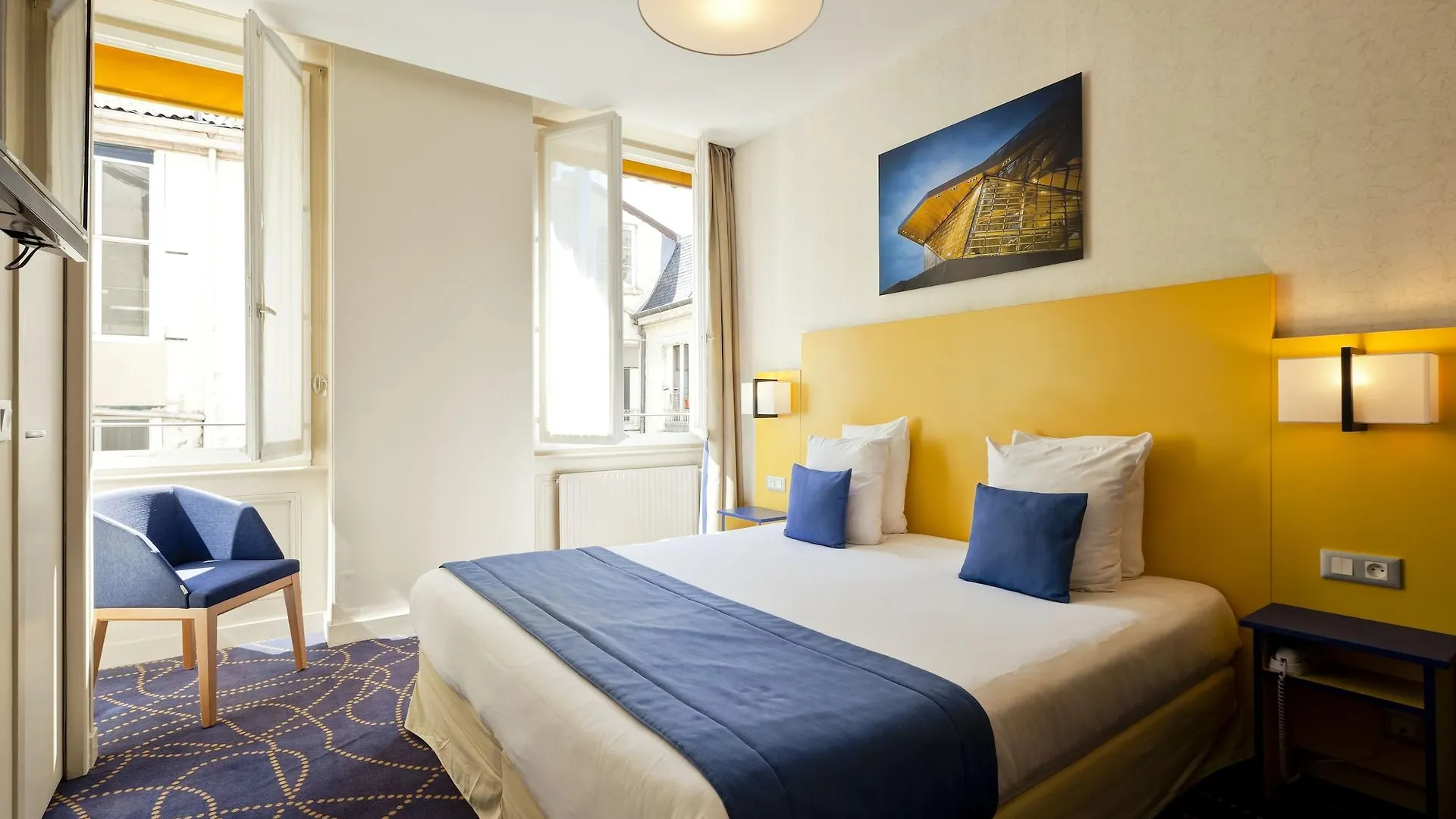 Hotel Des Remparts Perrache Lyon 3*,  France