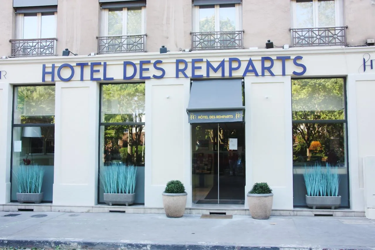 Hotel Des Remparts Perrache Lyon 3*,