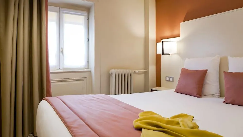 Hotel Des Remparts Perrache Lyon