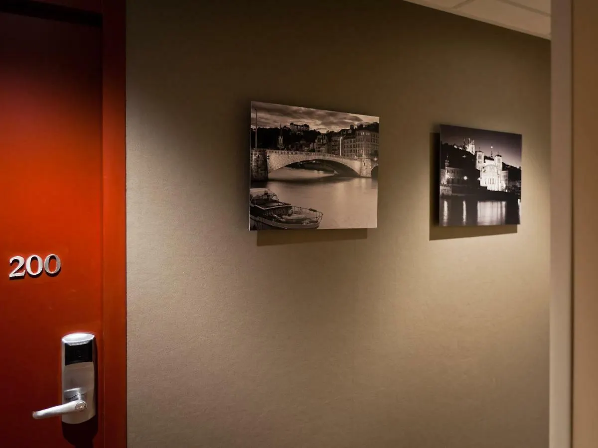 Hotel Des Remparts Perrache Lyon France